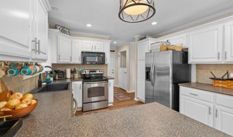 1306 Lori Lea St, Auburn, IN 46706