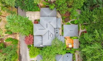611 Forest St, Ashland, OR 97520