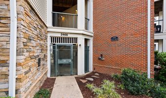 2465 ARMY NAVY Dr 204, Arlington, VA 22206