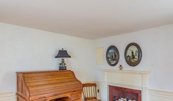 1475 Washington St, Bath, ME 04530