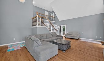 9 Broadview Ave, Berkley, MA 02779