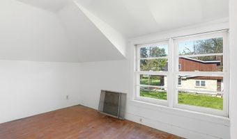 42169 N Lake Ave, Antioch, IL 60002