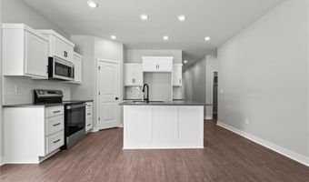 45 E 6th St, Adrian, MO 64720