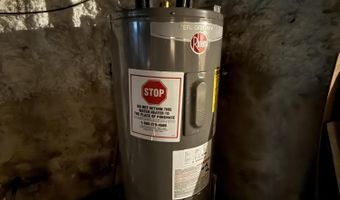 159 Waldo Ave, Belfast, ME 04915