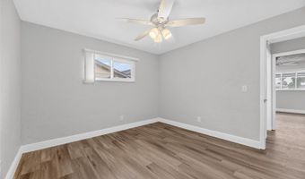 6305 COTTONWOOD Ln, Apollo Beach, FL 33572