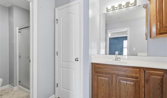 1323 N 158th Ct, Basehor, KS 66007