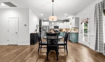 400 Everest Ct, Aberdeen, NC 28315