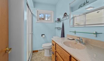 815 SUNSET Ave, Algoma, WI 54201