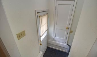 645 Elfgen St, Alton, IL 62002