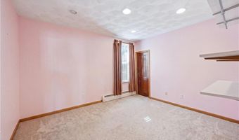 112 Clay St, Central Falls, RI 02863