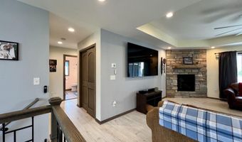 758 Drumlin Dr, Kewaskum, WI 53040