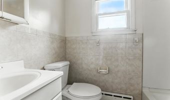 34 Gilbert Ave, Bloomfield, CT 06002