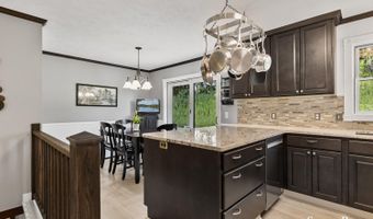 86 Carl Dr NE, Ada, MI 49301