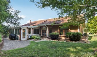 26 Ocaso Dr, Asheville, NC 28806