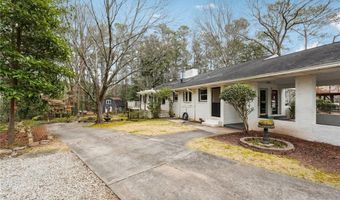 2395 Dodson Dr, East Point, GA 30344