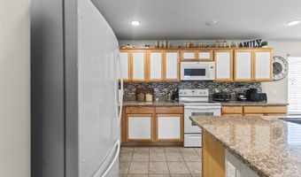 726 W JARDIN Dr, Casa Grande, AZ 85122