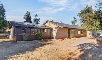 33201 Barber Rd, Agua Dulce, CA 91390
