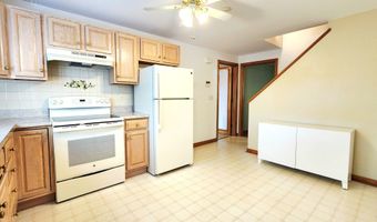 7 Stephens Ct, Clinton, CT 06413