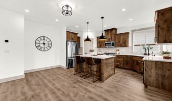 818 SE 35TH St, Battle Ground, WA 98604