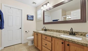 3180 E GLENEAGLE Dr, Chandler, AZ 85249