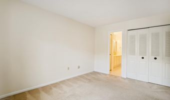 650- A 15TH St S 1, Arlington, VA 22202