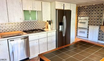 21 Payne Rd, Andover, NJ 07860