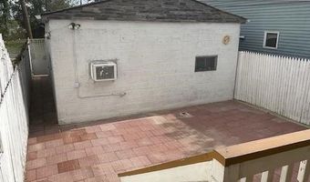 14 MEADOW St, Bayonne, NJ 07002