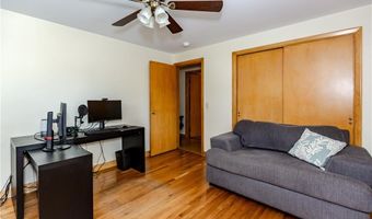 39 Fairview Ave, East Providence, RI 02914