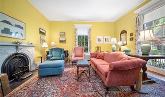 33 Kay St, Newport, RI 02840