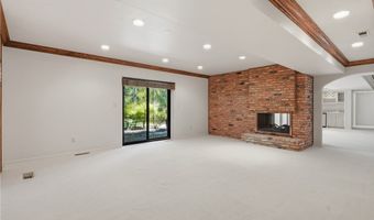 483 Concord Downs Ln, Aurora, OH 44202