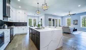 27 George Allen Rdg, Arden, NC 28704