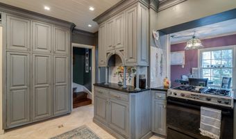 407 N TULPEHOCKEN Rd, Reading, PA 19601