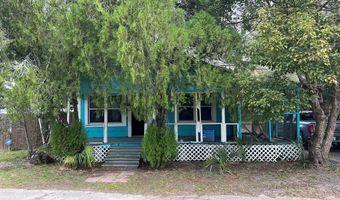 237 12th St, Apalachicola, FL 32320
