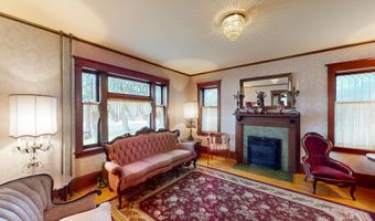 311 Fountain St, Albert Lea, MN 56007
