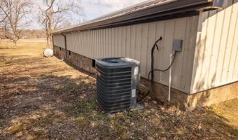 105 Couch St, Alton, MO 65606