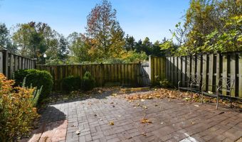 4472 RUGGLES Ct, Annandale, VA 22003