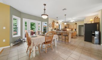 43 Emerson Rd, Chester, NH 03036