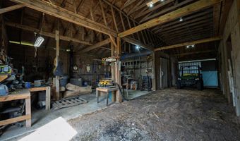 24352 State Highway Ee, Aurora, MO 65605