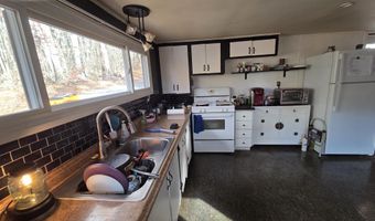 43 Catamount Hill Dr, Allenstown, NH 03275