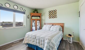 477 Bluebird Dr, Box Elder, SD 57719