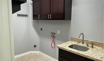 1306 N Rockport St, Alton, TX 78573