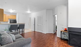15616 EVERGLADE Ln 303, Bowie, MD 20716