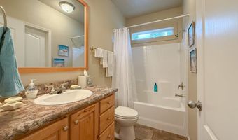 631 HASSETT St, Brookings, OR 97415