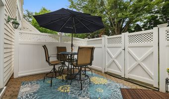67 Southwick Ct 67, Cheshire, CT 06410