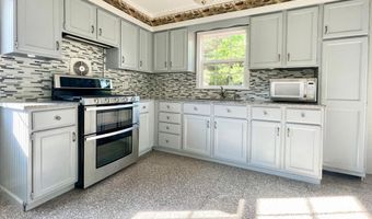 19 HICKORY Ln, Dover, DE 19904