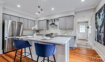 705 E Park Ave, Savannah, GA 31401