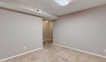1632 Whispering Creek Dr, Ballwin, MO 63021