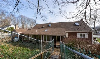 10 Upper Woodland Ter, Columbia, CT 06237