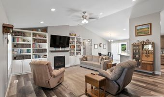45 S Thompson Ln, Blackfoot, ID 83221