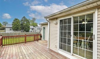 4 Johnson Ct, Bristol, RI 02809
